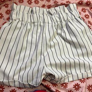 Charlotte Russe Women's multi Shorts